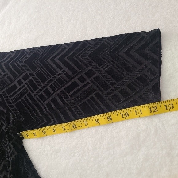 Jones New York NWT Black Semi Sheer Velvet Burn Out Detail Tunic Shirt Size 3X - Picture 11 of 15